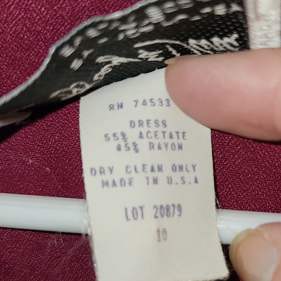 Dress - Picture 4 of 4